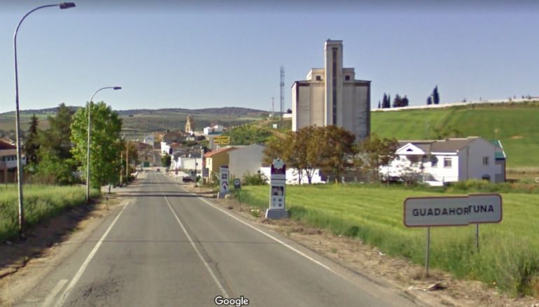 Entrada al pueblo de Guahortuna. Entrada al pueblo de Guahortuna.