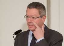 Gallardón: "En 20 años de vida pública jamás cobré una comisión"