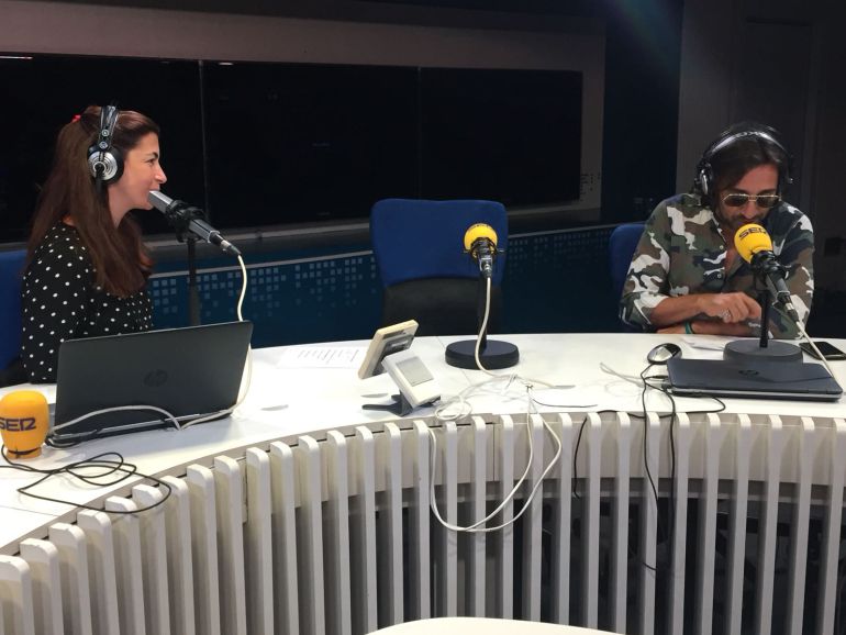 Marta González Novo y Antonio Carmona en un momento de la entrevista Marta González Novo y Antonio Carmona en un momento de la entrevista