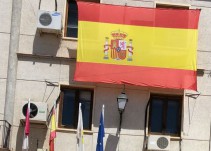 Un pequeño pueblo para el hombre, una gran bandera para la Selección