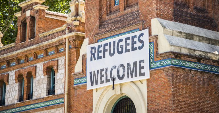 Imagen de archivo dando la bienvenida a refugiados a Europa Imagen de archivo dando la bienvenida a refugiados a Europa