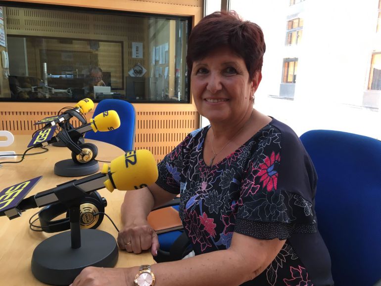 Carmen Robles, Decana de Medicina de la UMU, en los estudios de Radio Murcia Carmen Robles, Decana de Medicina de la UMU, en los estudios de Radio Murcia