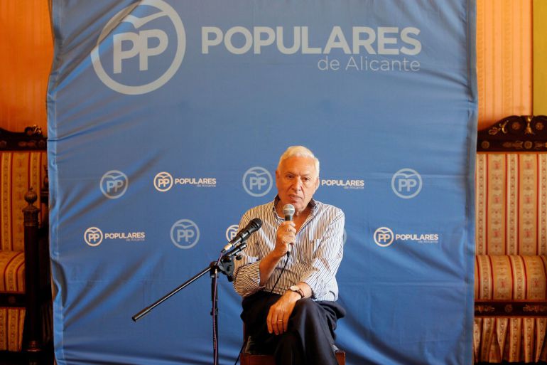 El exministro de Asuntos Exteriores José Manuel García-Margallo, durante la presentación de su candidatura a la presidencia del PP nacional en el Casino de Alicante El exministro de Asuntos Exteriores José Manuel García-Margallo, durante la presentación de su candidatura a la presidencia del PP nacional en el Casino de Alicante