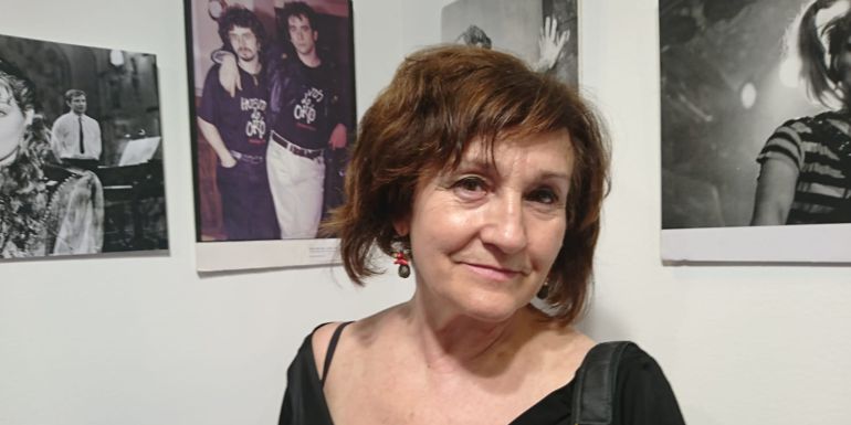 La fotoperiodista y autora de la muestra, Mariví Ibarrola, en la exposición La fotoperiodista y autora de la muestra, Mariví Ibarrola, en la exposición