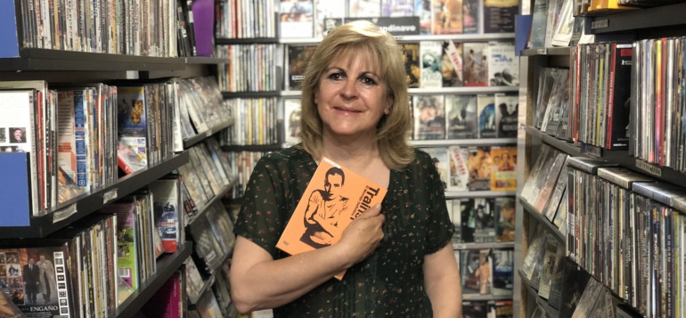 Marcia sujeta una de las muchas películas de 'Ficciones' Marcia sujeta una de las muchas películas de 'Ficciones'