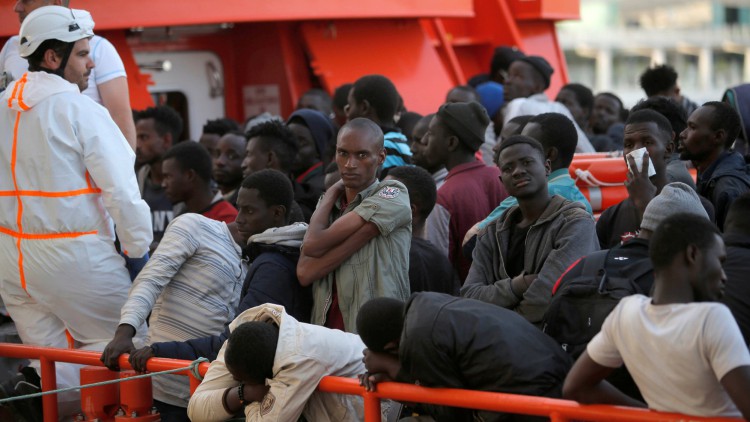 Más de 300 migrantes trasladados al puerto de Málaga esta sábado. REUTERS Jon Nazca