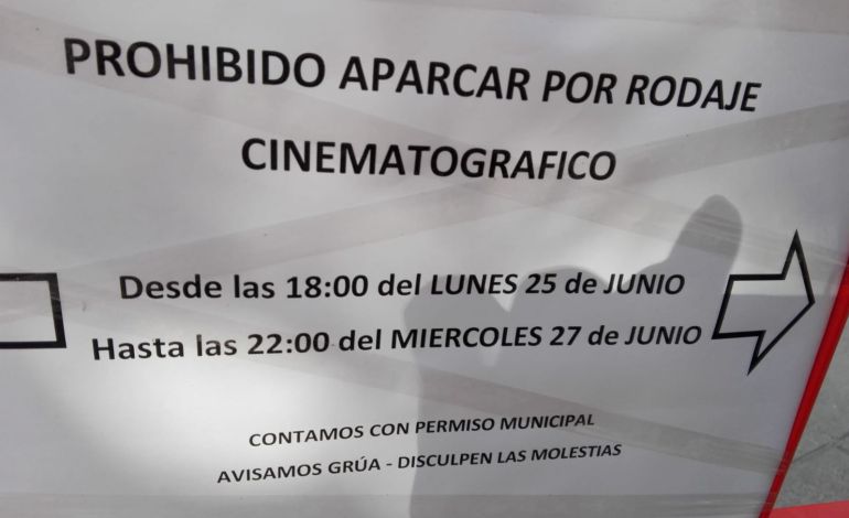 Carteles instalados en la costanilla de San Lázaro de Toledo por el rodaje de la última película de Almodóvar Carteles instalados en la costanilla de San Lázaro de Toledo por el rodaje de la última película de Almodóvar