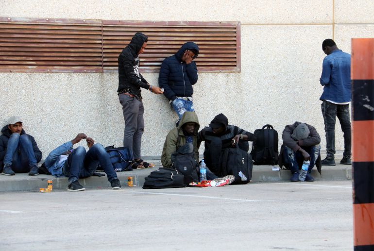 Serveis socials desbordats per l'arribada d'immigrants Serveis socials desbordats per l'arribada d'immigrants