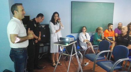 El alcalde de Cazorla, Antonio J. Rodriguez ha sido el encargado de inaugurar a las ocho de la mañana la jornada sobre el síndorme de delirium agitado El alcalde de Cazorla, Antonio J. Rodriguez ha sido el encargado de inaugurar a las ocho de la mañana la jornada sobre el síndorme de delirium agitado