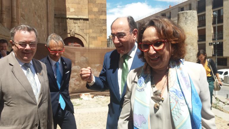 Empresa Iberoamérica Sostenible Empresa Igualdad Universidad Iberdrola: Salvar el mundo en el que vivimos aún es posible Empresa Iberoamérica Sostenible Empresa Igualdad Universidad Iberdrola: Salvar el mundo en el que vivimos aún es posible