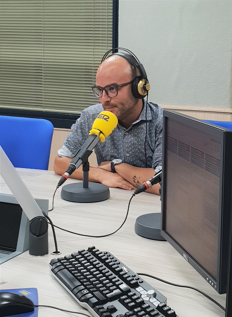 Pascual Fernández, retail strategist, en Radio Elda Pascual Fernández, retail strategist, en Radio Elda