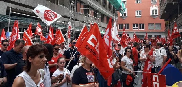 Los trabajadores del sector conservero, en huelga general, amenazan con una parón indefinido Los trabajadores del sector conservero, en huelga general, amenazan con una parón indefinido
