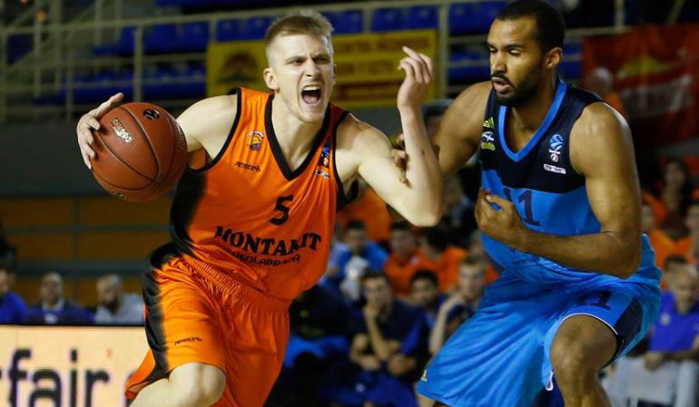 Rupnik (5) en un partido contra ALBA Berlín en la Eurocup 2016-17 Rupnik (5) en un partido contra ALBA Berlín en la Eurocup 2016-17