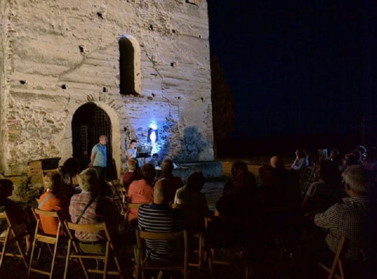 José Carlos Iglesias presentó el verano pasado su novela 'El mar de la tranquilidad' en la torre mudéjar de san Nicolás (Coca) José Carlos Iglesias presentó el verano pasado su novela 'El mar de la tranquilidad' en la torre mudéjar de san Nicolás (Coca)