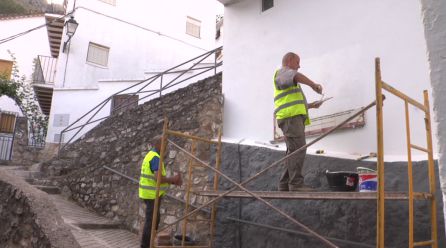 Los primeros paneles se estan colocando en el casco histórico Los primeros paneles se estan colocando en el casco histórico