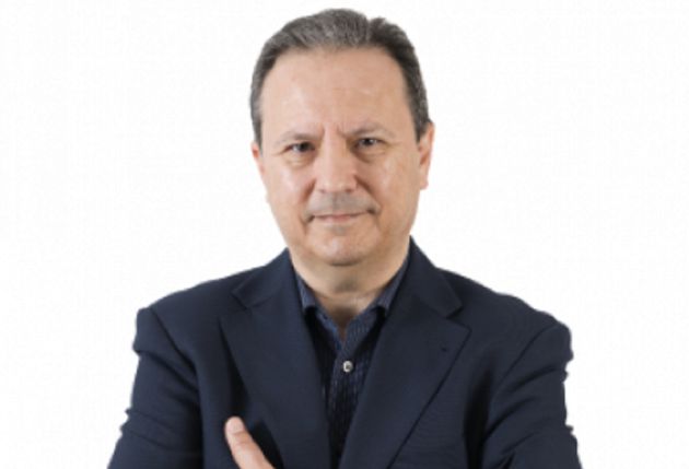 Joaquín Abenza es director del programa 'El Último Peldaño' en ORM Joaquín Abenza es director del programa 'El Último Peldaño' en ORM