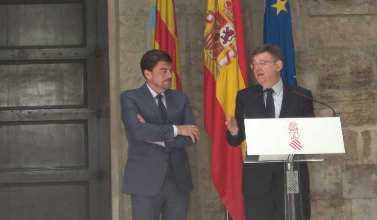 Luis Barcala y Ximo Puig tras la reunión mantenida esta mañana en el Palau de la Generalitat Luis Barcala y Ximo Puig tras la reunión mantenida esta mañana en el Palau de la Generalitat