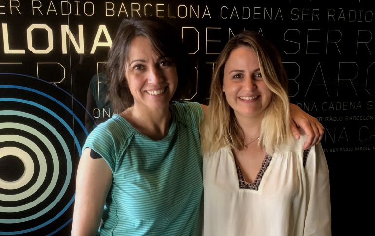 Lidia Heredia i Mònica Planas a la porta de Ràdio Barcelona Lidia Heredia i Mònica Planas a la porta de Ràdio Barcelona