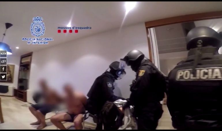 Detenido en La Manga uno de los más de cien georgianos y armenios de "la multinacional del crimen" desmantelada en España Detenido en La Manga uno de los más de cien georgianos y armenios de "la multinacional del crimen" desmantelada en España