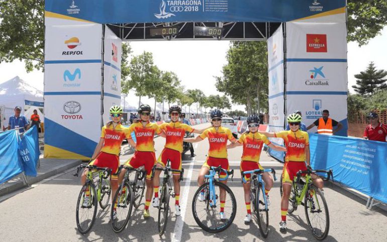 Sara Martín -1ª por la izq.- con la selección española femenina en los pasados Juegos del Mediterráneo. Sara Martín -1ª por la izq.- con la selección española femenina en los pasados Juegos del Mediterráneo.