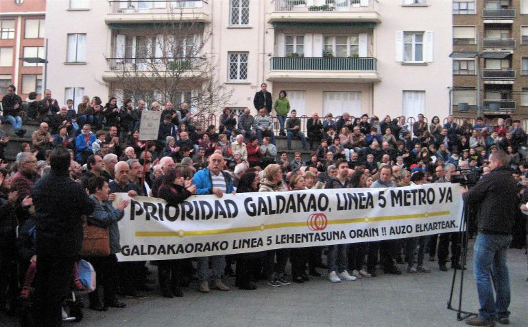 Uribe: "El Metro tendría que haber llegado en 2016, pero las instituciones tienen otras prioridades" Uribe: "El Metro tendría que haber llegado en 2016, pero las instituciones tienen otras prioridades"