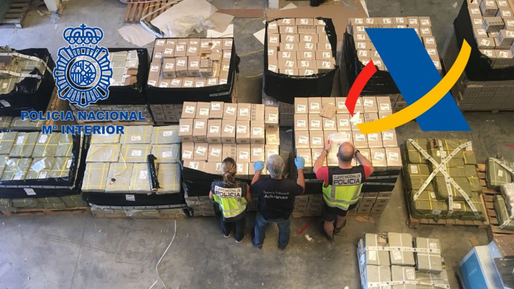 Cinco detenidos y 80.000 pilas falsas incautadas en Valladolid y Badajoz