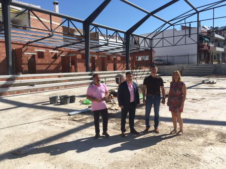 El presidente de la diutación Francisco Reyes visita las obras en las que el ente provincial invertirá 204.000 euros El presidente de la diutación Francisco Reyes visita las obras en las que el ente provincial invertirá 204.000 euros
