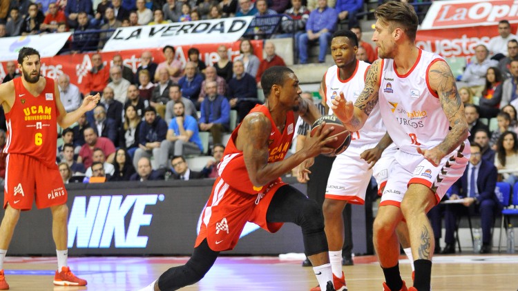 Soko se queda en el UCAM Murcia CB