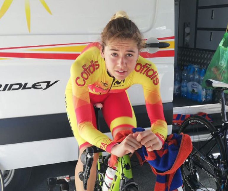 La ciclista arandina durante el calentamiento de la prueba contra el crono en Brno. La ciclista arandina durante el calentamiento de la prueba contra el crono en Brno.
