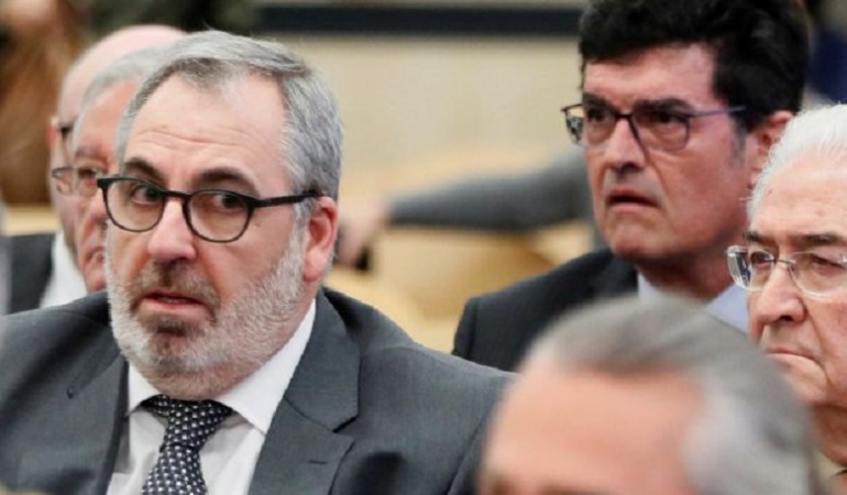 Vicente Cotino durante un juicio a la excúpula del PP por financiación ilegal de actos electorales Vicente Cotino durante un juicio a la excúpula del PP por financiación ilegal de actos electorales