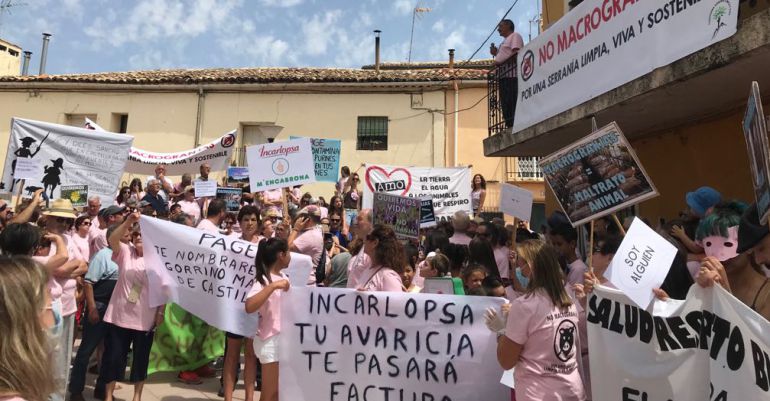 Concentración del viernes 13 de julio en Villalba de la Sierra (Cuenca). Concentración del viernes 13 de julio en Villalba de la Sierra (Cuenca).