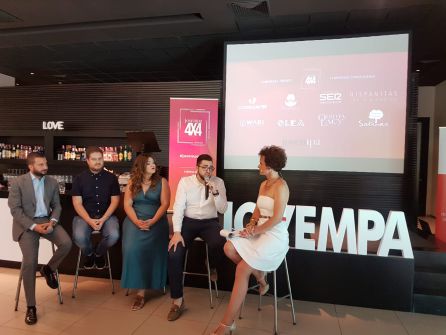 Este programa reúne a cuatro empresas consolidadas y cuatro empresas jóvenes de la comarca Este programa reúne a cuatro empresas consolidadas y cuatro empresas jóvenes de la comarca