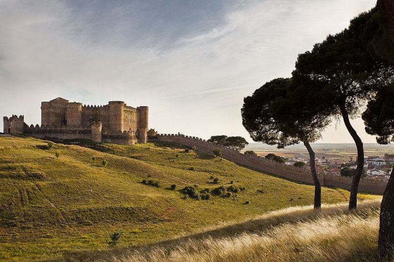 El Castillo de Belmonte incorpora el mayor parque histórico de máquinas de asedio del mundo El Castillo de Belmonte incorpora el mayor parque histórico de máquinas de asedio del mundo