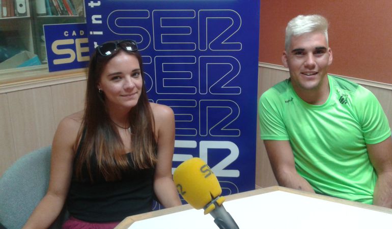 Sandra Salleras y César López forman parte del Club Voleibol Leganés. Sandra Salleras y César López forman parte del Club Voleibol Leganés.