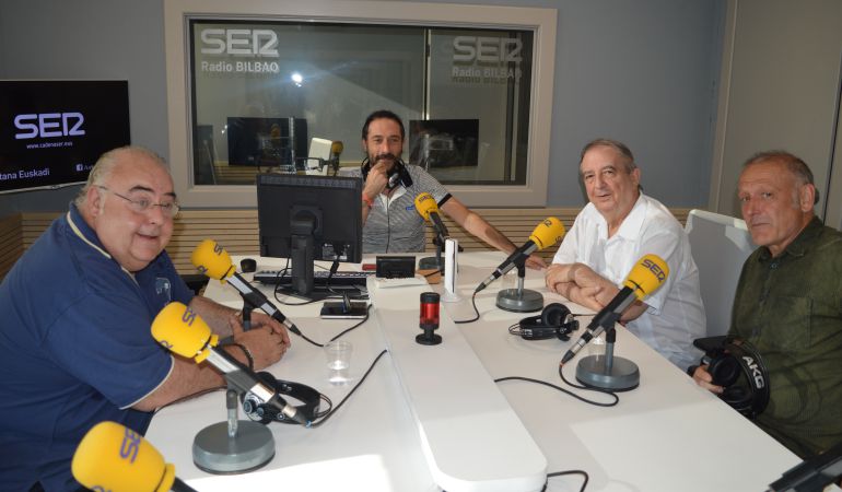 Anasagasti, Rodríguez y Uriarte debaten sobre la elección de Casado como presidente del PP y la OPE de Osakidetza Anasagasti, Rodríguez y Uriarte debaten sobre la elección de Casado como presidente del PP y la OPE de Osakidetza