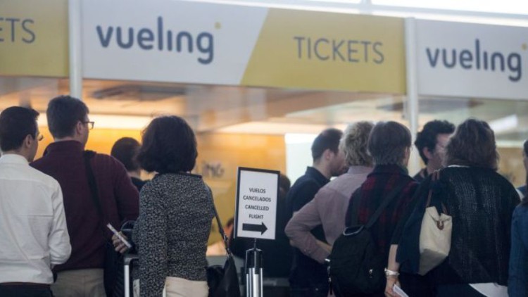 Vueling suma y sigue con sus demoras y cancelaciones