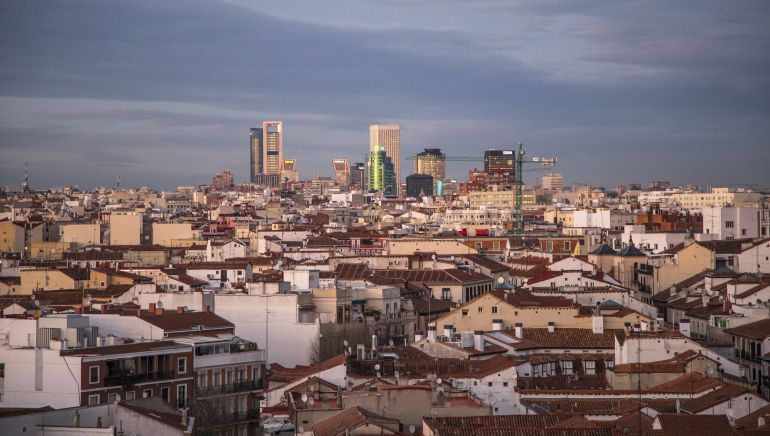 Vista de los tejados del centro de Madrid. Vista de los tejados del centro de Madrid.