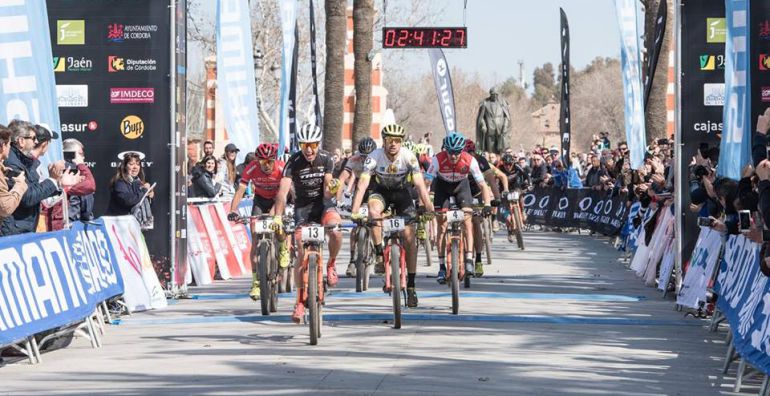 Los ciclistas llegan al final de la etapa que tuvo lugar en Andújar. Los ciclistas llegan al final de la etapa que tuvo lugar en Andújar.