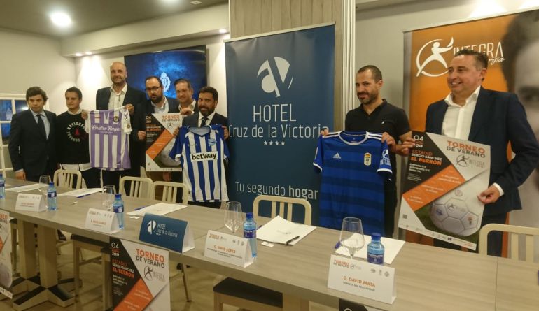 Presentación del I Torneo Integra Energía en el Hotel Cruz de la Victoria de El Berrón. Presentación del I Torneo Integra Energía en el Hotel Cruz de la Victoria de El Berrón.