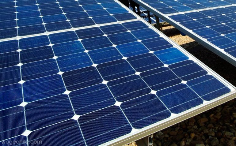 Es Castell permitirá a la gente implicarse financieramente en la construcción del nuevo parque fotovoltaico de Trepuconet. Es Castell permitirá a la gente implicarse financieramente en la construcción del nuevo parque fotovoltaico de Trepuconet.