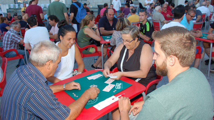 ‘A grande, a chica y a pares…compra en Colmenar'