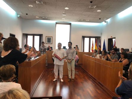 Reconocimiento: Vila rinde homenaje a Carloandrés y a Protección Civil Reconocimiento: Vila rinde homenaje a Carloandrés y a Protección Civil