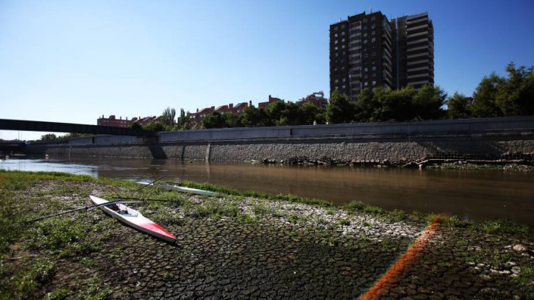 Los remeros no podrán entrenar en el Manzanares desde este lunes