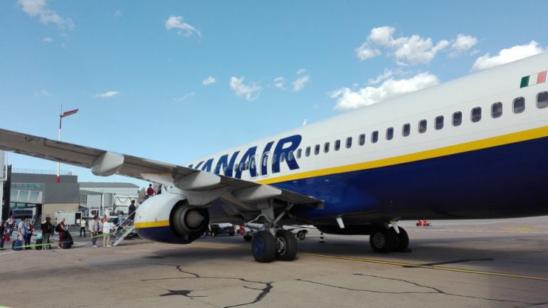 Ryanair solventa el problema tras las denuncias de Consubal Ryanair solventa el problema tras las denuncias de Consubal