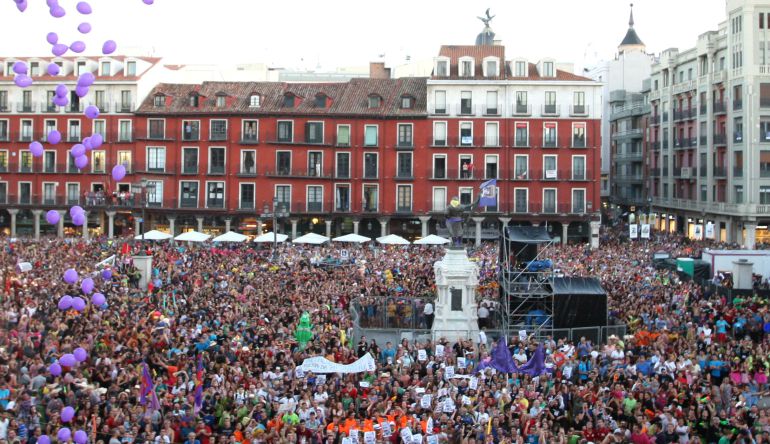 Imagen de la Plaza Mayor en las Fiestas Valladolid Imagen de la Plaza Mayor en las Fiestas Valladolid