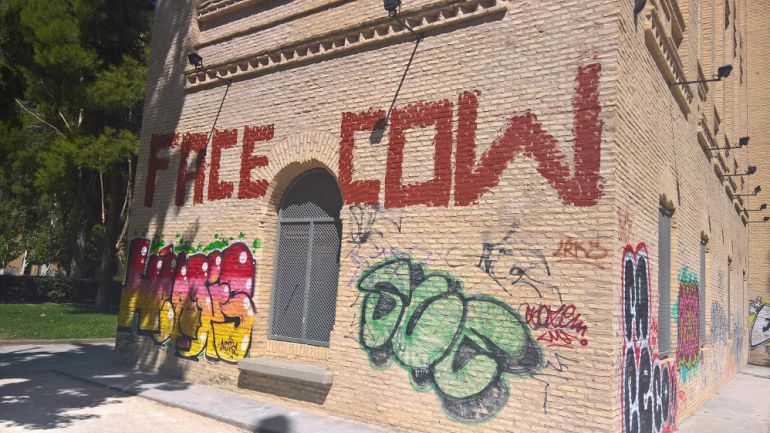 Uno de los edificios del interior del Parque Delicias, vandalizado Uno de los edificios del interior del Parque Delicias, vandalizado