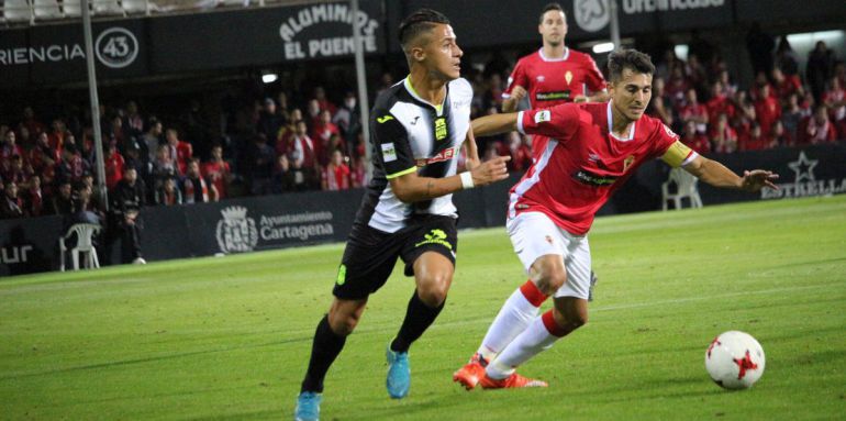 Hugo Rodríguez, en una acción de juego con el Cartagena, refuerza a la Cultural Hugo Rodríguez, en una acción de juego con el Cartagena, refuerza a la Cultural