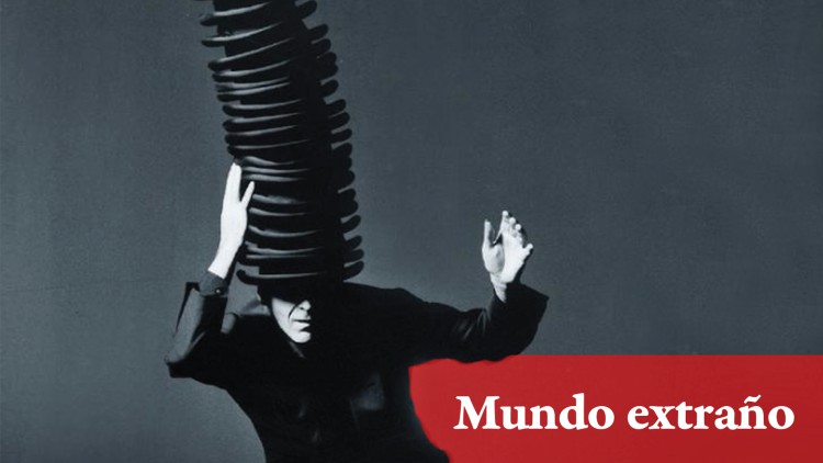 José Ovejero: "Esa extrañeza de estar vivos"