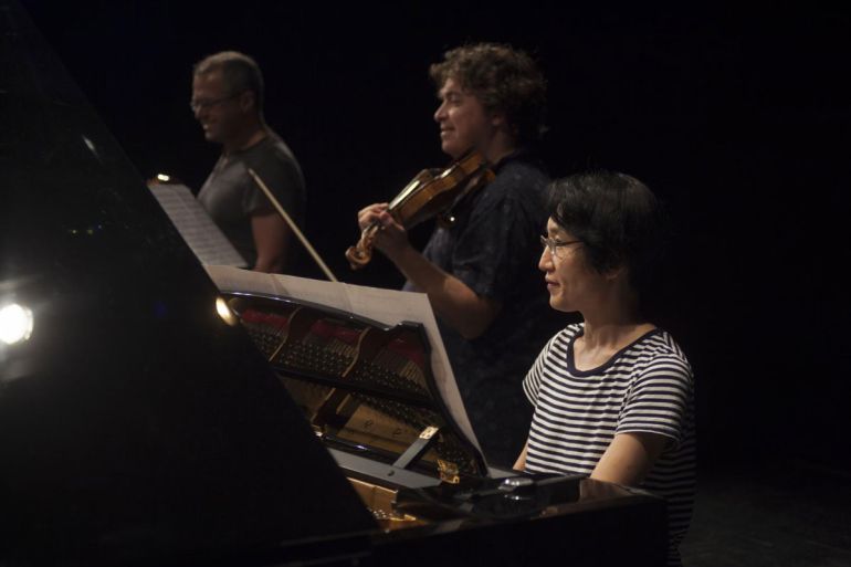 El concert serà aquesta nit a les 21.30h. a la façana romànica de l'antiga església de Santa Maria d'Almatà, al costat del Sant Crist de Balaguer. El concert serà aquesta nit a les 21.30h. a la façana romànica de l'antiga església de Santa Maria d'Almatà, al costat del Sant Crist de Balaguer.