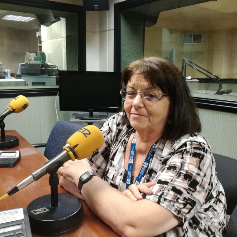 Olga Pintado en los estudios de Radio Zamora Olga Pintado en los estudios de Radio Zamora